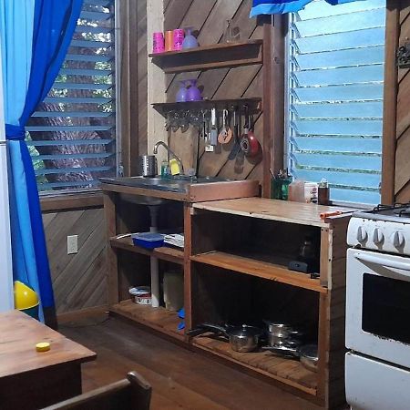 Apartments Chez Milady Utila Eksteriør bilde
