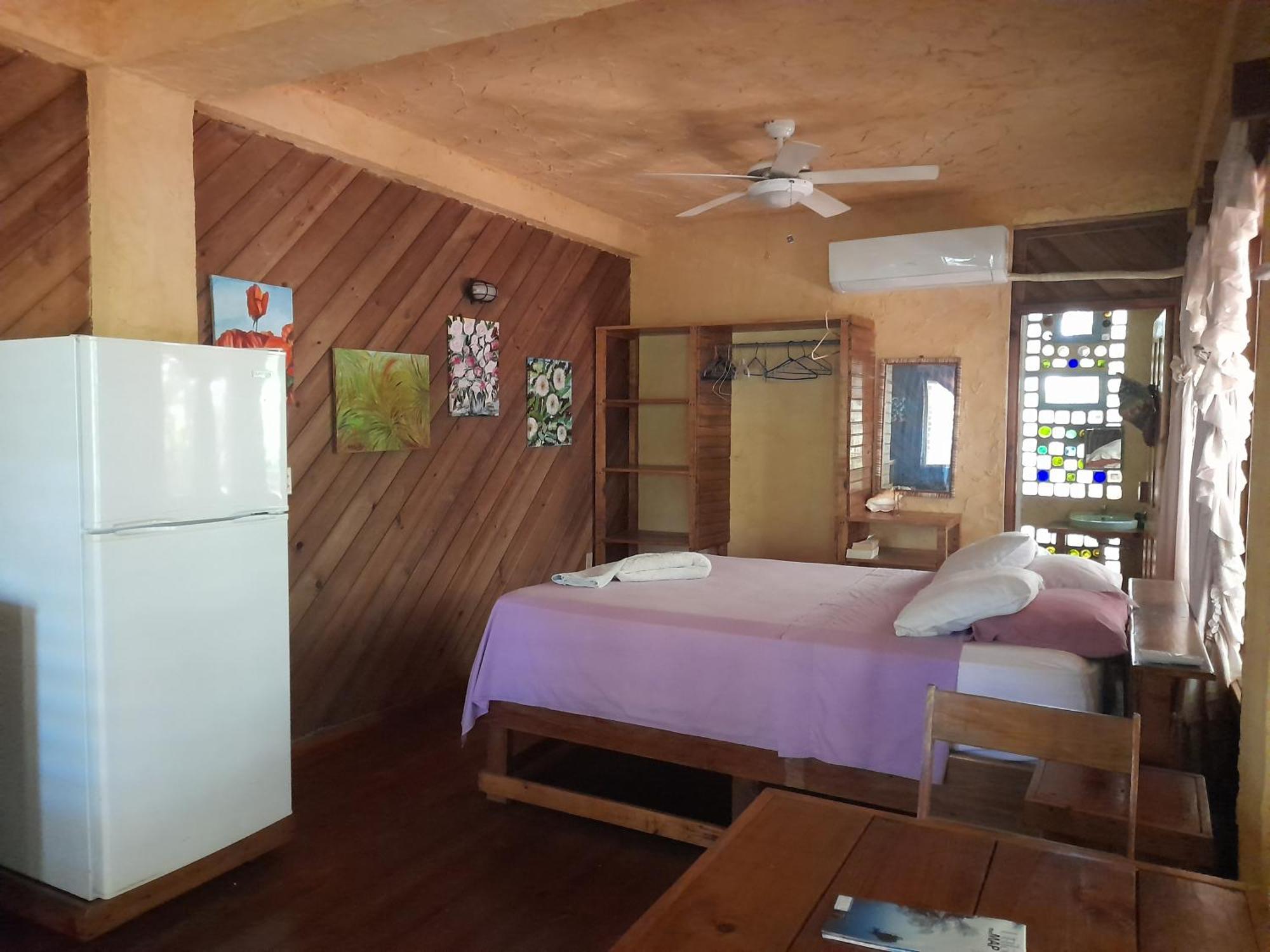 Apartments Chez Milady Utila Eksteriør bilde