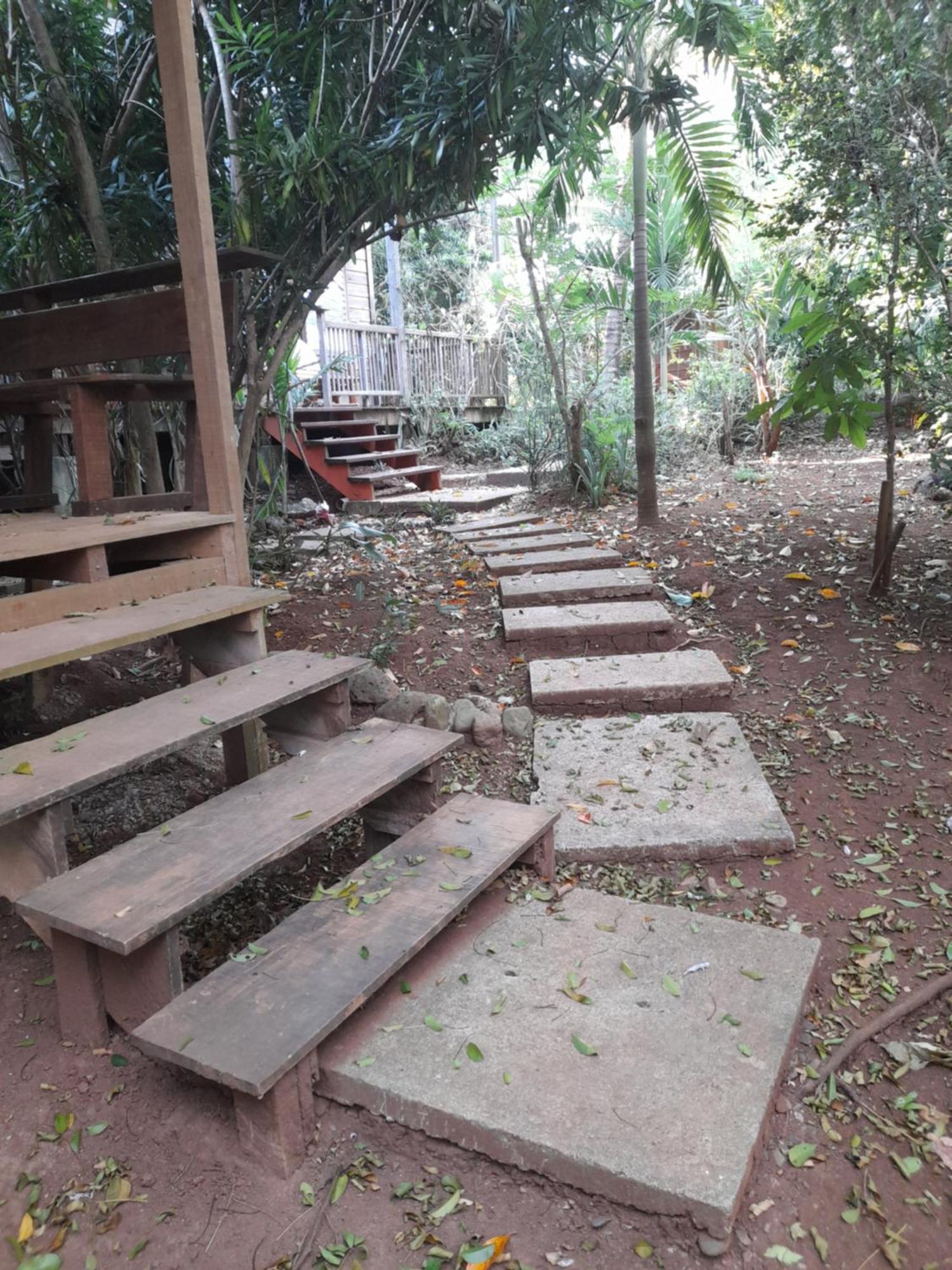 Apartments Chez Milady Utila Eksteriør bilde
