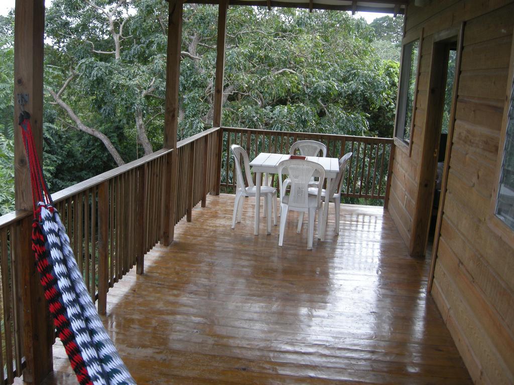 Apartments Chez Milady Utila Eksteriør bilde