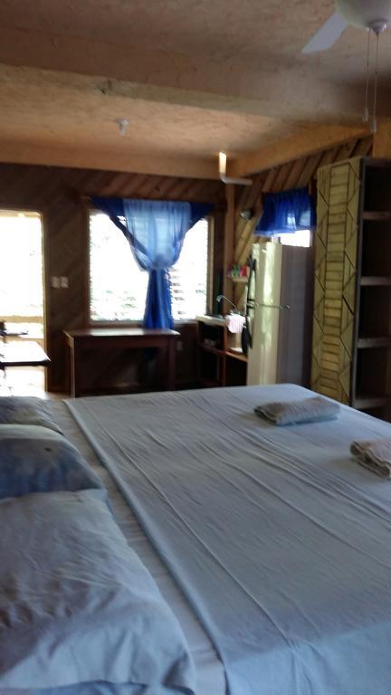 Apartments Chez Milady Utila Eksteriør bilde