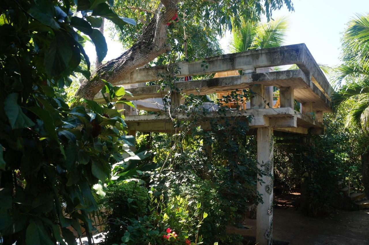 Apartments Chez Milady Utila Eksteriør bilde